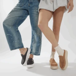 Austin Lift Leather Women - Black -Heydude 250613 HEYDUDE NAM AustinLiftRefresh Onsite AltPDP 900x900 V2