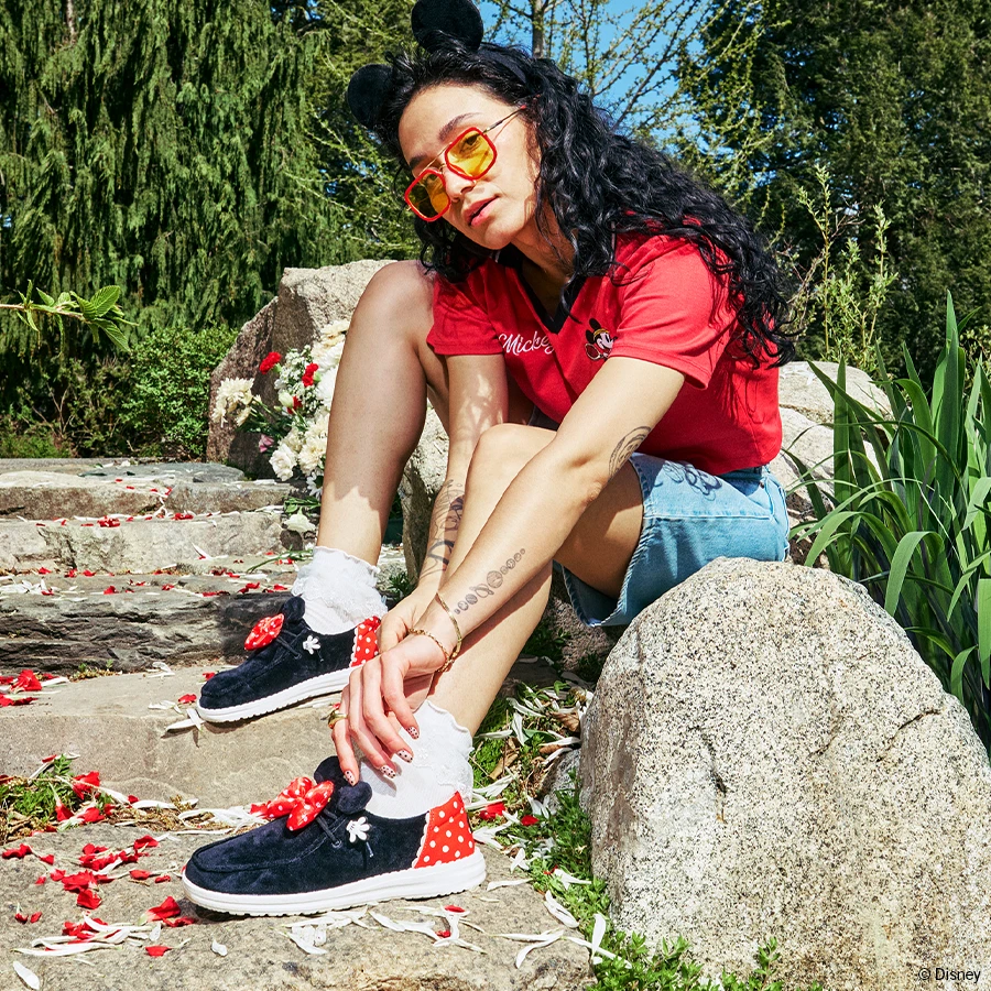 Disney Minnie Mouse Wendy - Minnie Black/Red 2 Disney Minnie Mouse Wendy - Minnie Black/Red - Image 2