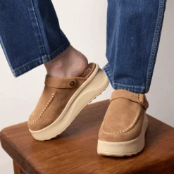 Delray Clog Suede - Tan 16 Delray Clog Suede - Tan -Heydude 250729 Global DelrayClog ImageTile 2 1