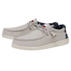 Wally Texas Canvas - Off White -Heydude 40380 1LB WALLYTEXASCANVAS OFFWHITE PAIRSIDE
