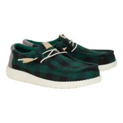 Wally Buffalo Plaid - Hunter Green -Heydude 40657 3WF WALLYBUFFALOPLAID HUNTERGREEN PAIR conversion1 effbfaba 67c3 4486 8a38 a79830ac27f4