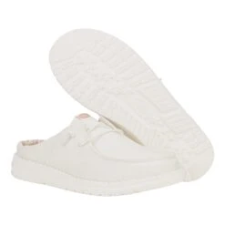 Wendy Slip Classic - White -Heydude 41269 100 WENDYSLIPCLASSIC WHITE PAIR BOTTOM 1