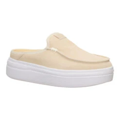 Austin Lift Classic - Custard 14 Austin Lift Classic - Custard -Heydude 41272 716 AUSTINLIFTCLASSIC CUSTARD 3QTR conversion1