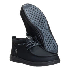 Wally Mid Gripr Classic - Black/Black -Heydude 42051 060 WALLYMIDGRIPRCLASSIC BLACKBLACK PAIR BOTTOM conversion1
