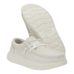 Wendy Comf Suede - Ivory -Heydude 42641 105 WENDY X SUEDE RIGHT PAIR BOTTOM