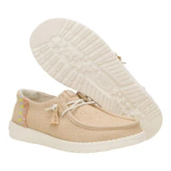 Wendy Perf Canvas - Irish Cream 10 Wendy Perf Canvas - Irish Cream -Heydude 43111 0NG WENDYPERFCANVAS IRISHCREAM PAIR BOTTOM conversion1 d9c7f1f3 f472 4ae9 ac19 5a6c5a9a05cf