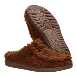 Wally Slipper - Downtown Brown 10 Wally Slipper - Downtown Brown -Heydude 44171 2KZ WALLYSLIPPER DOWNTOWNBROWN PAIR BOTTOM conversion1