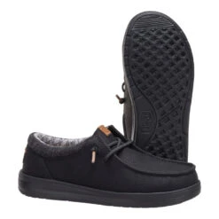 Paul Youth Classic - Black/Black 10 Paul Youth Classic - Black/Black -Heydude 44180 060 PAULYCLASSIC BLACKBLACK PAIR BOTTOM conversion1