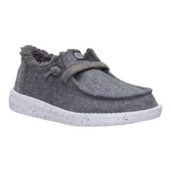Wendy Youth Wool Cozy - Charcoal 14 Wendy Youth Wool Cozy - Charcoal -Heydude 44229 025 WENDYYWOOLCOZY CHARCOAL 3QTR conversion1