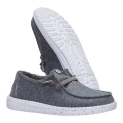 Wendy Wool Cozy - Charcoal -Heydude 44272 025 WENDYWOOLCOZY CHARCOAL PAIR BOTTOM conversion1