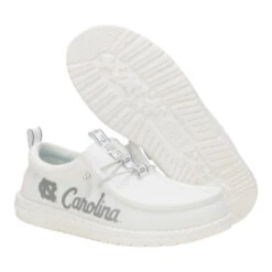 Wally UNC Tar Heels - Tar Heels White/Light Blue -Heydude 44848 10Y WALLYUNCTARHEELS3 WHITELIGHTBLUE PAIR BOTTOM conversion1