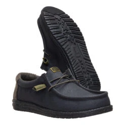 Wally Waxed Casual - Black/Black 10 Wally Waxed Casual - Black/Black -Heydude 44951 060 WALLYWAXEDCASUAL BLACKBLACK PAIR BOTTOM conversion1
