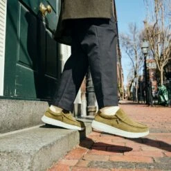 Wally Comf Suede - Dark Olive/Stone Grey 19 Wally Comf Suede - Dark Olive/Stone Grey -Heydude FH25 HEYDUDE WALLY COMF 41975 3AF DarkOlive 00076